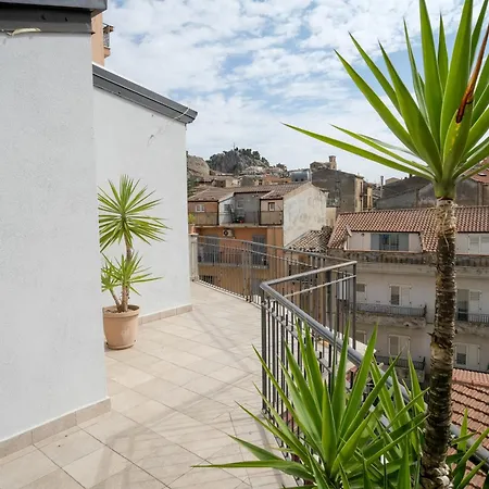 Terrazza Con Vista B&B 니코시아