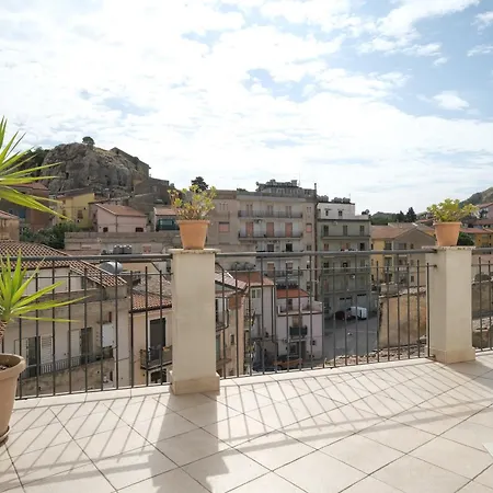 Terrazza Con Vista فندق مبيت وإفطار