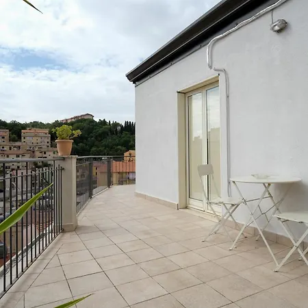 Terrazza Con Vista